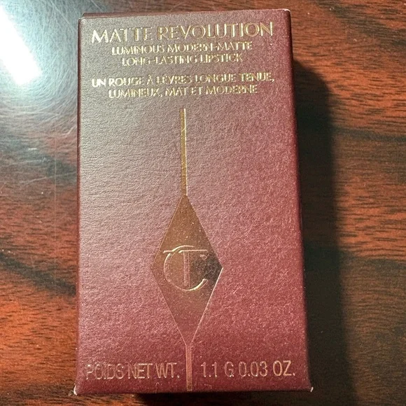 Charlotte Tilbury Matte Revolution Lipstick in Pillow Talk SAMPLE SIZE - Picture 1 of 4
